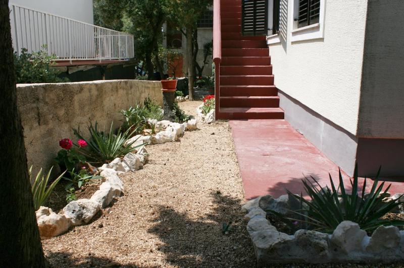 Apartments by the sea Mandre Pag - 6539 - image 10