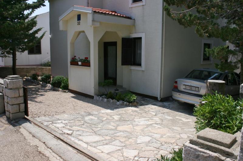 Apartments by the sea Mandre Pag - 6539 - image 15