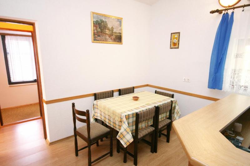 Apartments by the sea Mandre Pag - 6539 - image 7