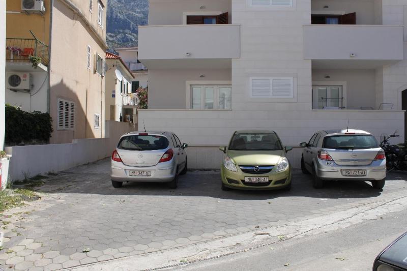 Apartments by the sea Baska Voda Makarska - 6848 - image 3