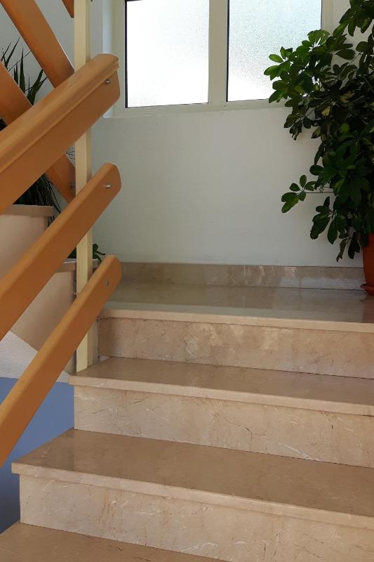 Apartments with parking space Makarska - 6850 - image 26