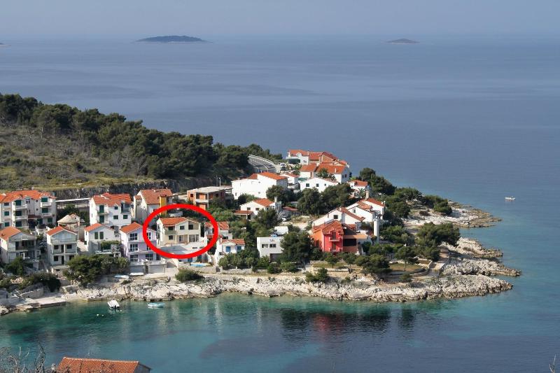 Apartments by the sea Bilo Primosten - 8364 - image 8