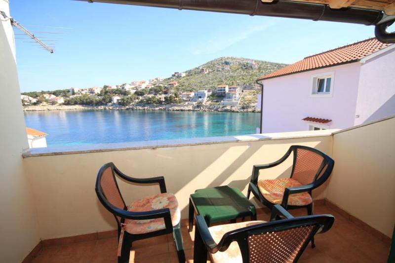 Studio with Terrace and Sea View image 3