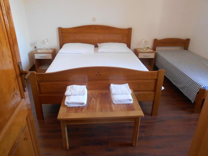 One-Bedroom Apartment with Terrace and Sea View image 1
