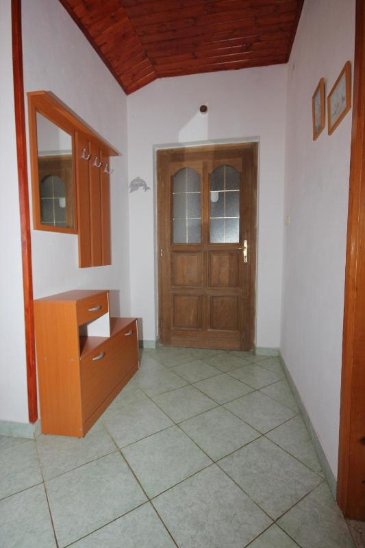 One-Bedroom Apartment with Balcony and Sea View image 2
