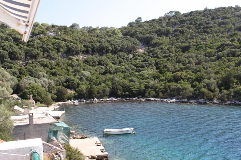 Zero-Bedroom Studio with Terrace and Sea View image 3
