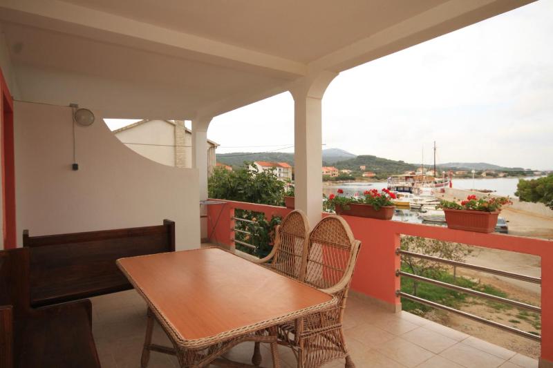 Two-Bedroom Apartment with Terrace and Sea View image 3