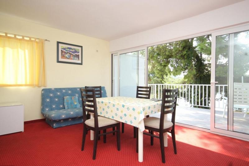 Two-Bedroom Apartment with Terrace and Sea View image 1