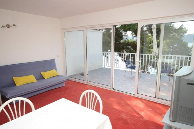 Two-Bedroom Apartment with Terrace and Sea View image 1