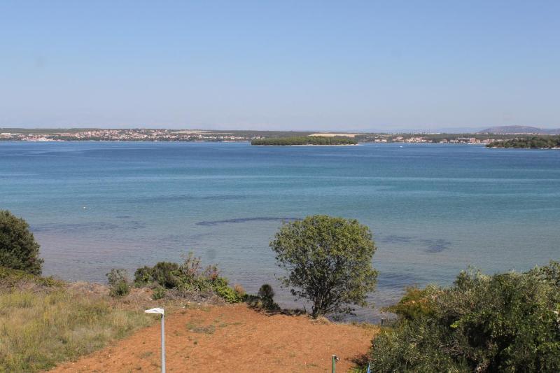One-Bedroom Apartment with Terrace and Sea View image 2