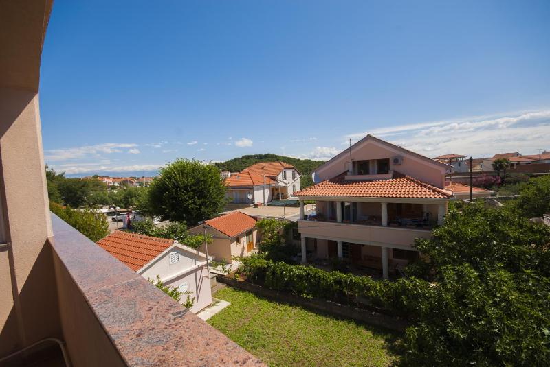 One-Bedroom Apartment with Balcony image 2