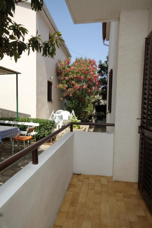 One-Bedroom Apartment with Balcony image 3