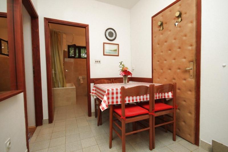 One-Bedroom Apartment with Balcony image 4