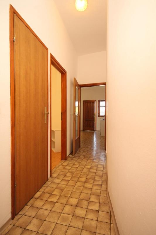 One-Bedroom Apartment with Terrace and Sea View image 2