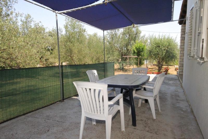One-Bedroom Apartment with Terrace image 3