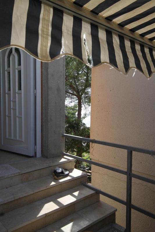 Apartment with Terrace and Sea View image 3
