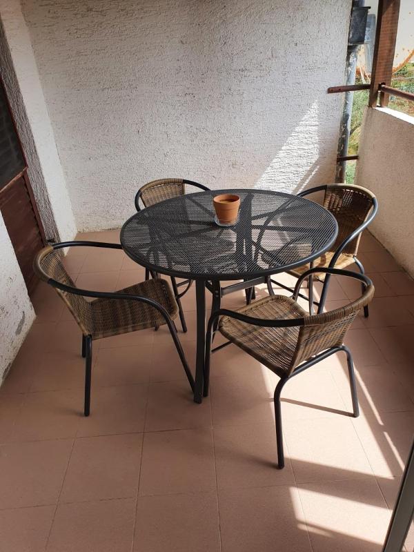 One-Bedroom Apartment with Terrace image 3