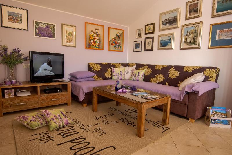 Two-Bedroom Apartment with Terrace and Sea View image 1