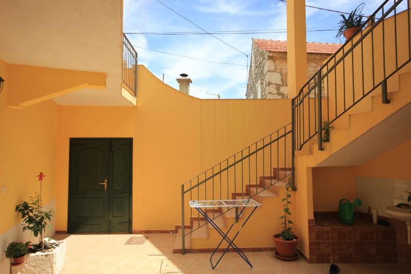 One-Bedroom Apartment with Terrace image 4