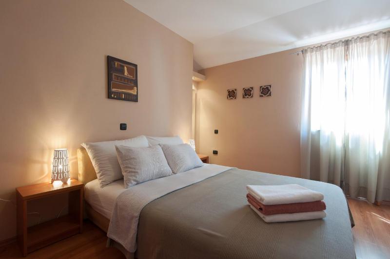 Two-Bedroom Apartment with Balcony and Sea View image 1