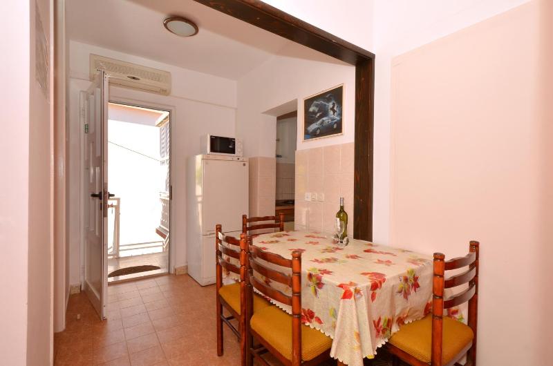 Two-Bedroom Apartment with Terrace and Sea View image 4