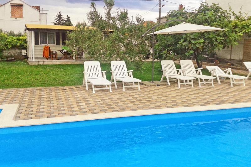 Family-friendly apartments with swimming pool Biograd na Moru Biograd - 8371 - image 1