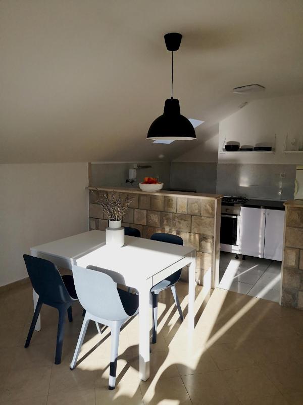 Two-Bedroom Apartment with Balcony and Sea View image 4