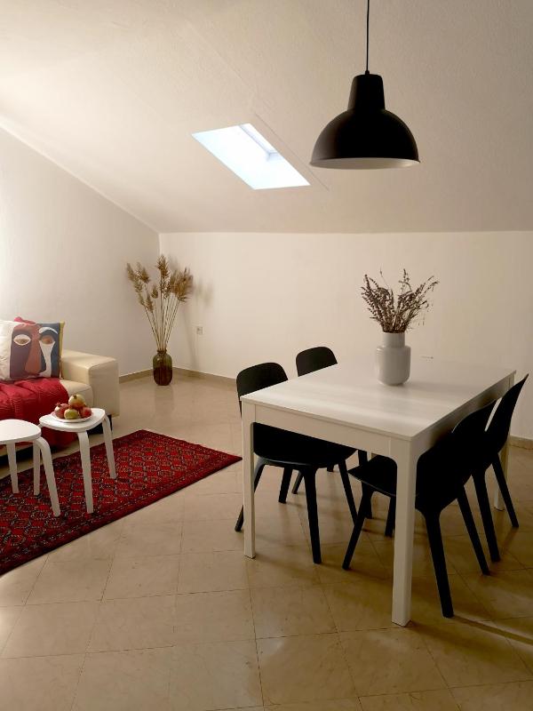 Two-Bedroom Apartment with Balcony and Sea View image 3