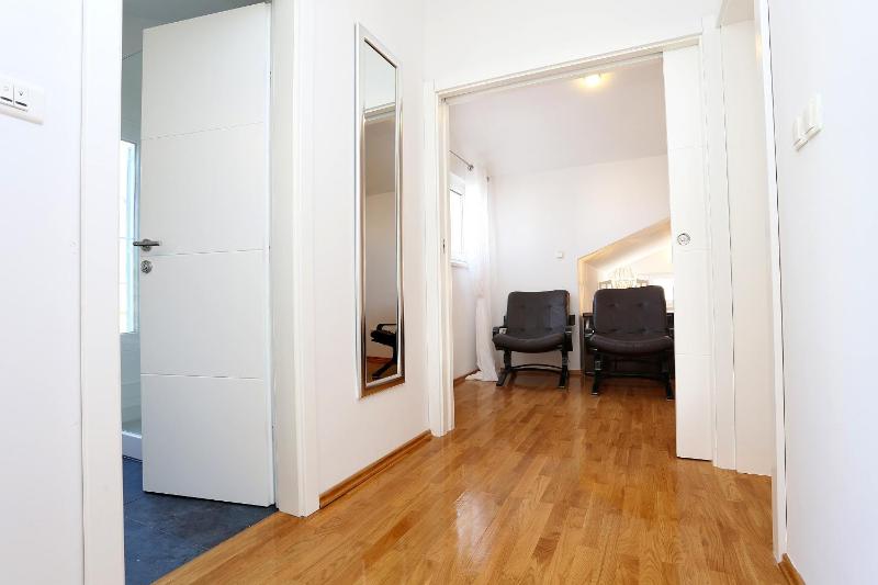 Two-Bedroom Apartment with Terrace and Sea View image 3