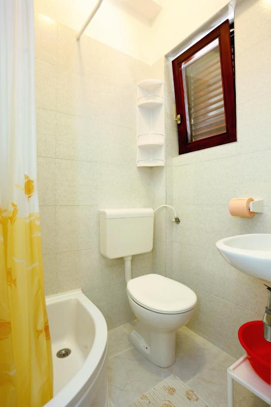 Family friendly seaside apartments Razanj Rogoznica - 10373 - image 48