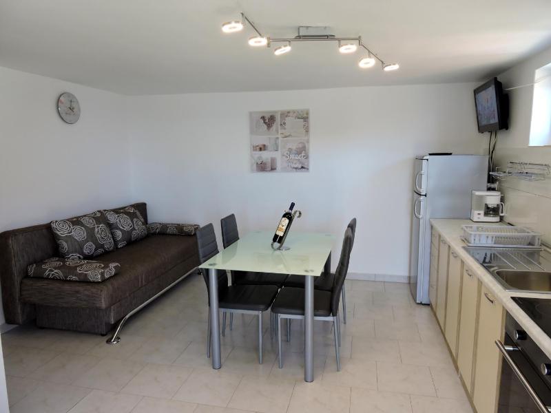 One-Bedroom Apartment with Terrace image 4