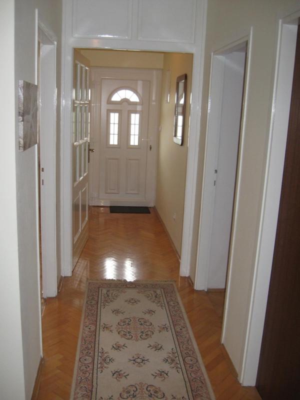Three-Bedroom Apartment with Terrace image 2