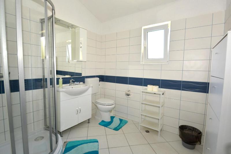 Apartments by the sea Suhi Potok Omis - 11401 - image 3