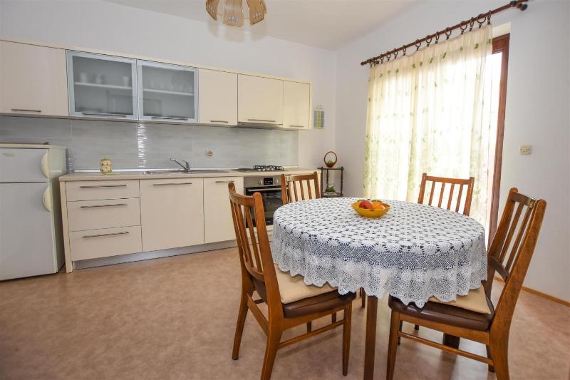 Apartments with parking space Pag - 11358 - image 31