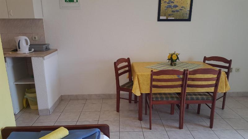 One-Bedroom Apartment with Terrace image 4