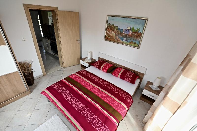 One-Bedroom Apartment with Balcony image 4
