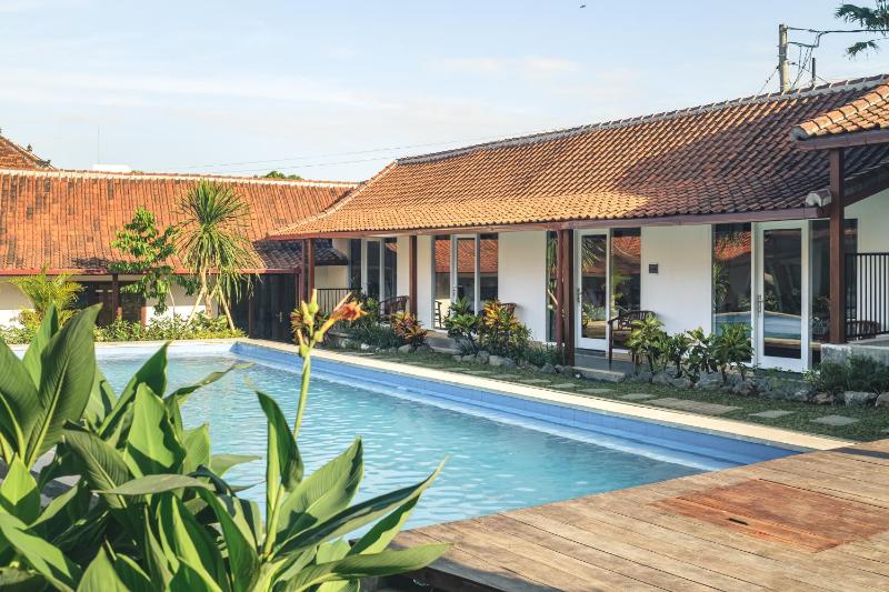 Nami Surf Stay - image 1