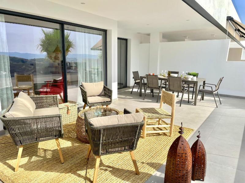 Penthouse in exclusive resort Images