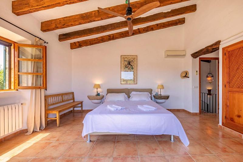 Villa Can Paroya by Sealand Villas - image 25
