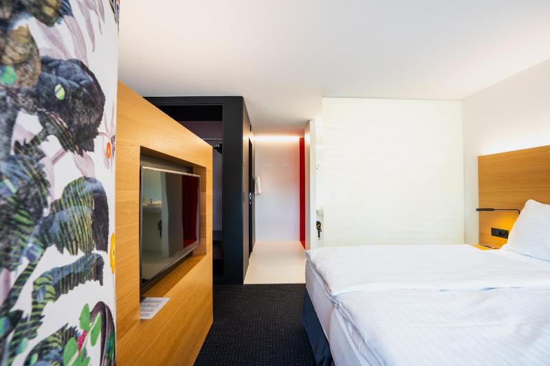 Junior Suite Park image 2