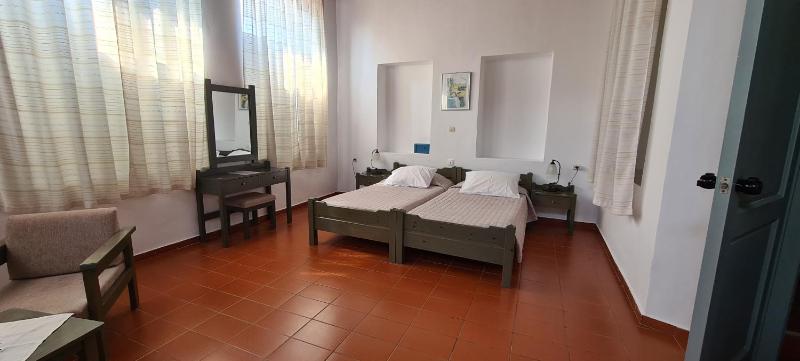 Quadruple Room image 1