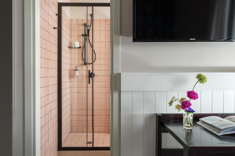 Superior Room image 3