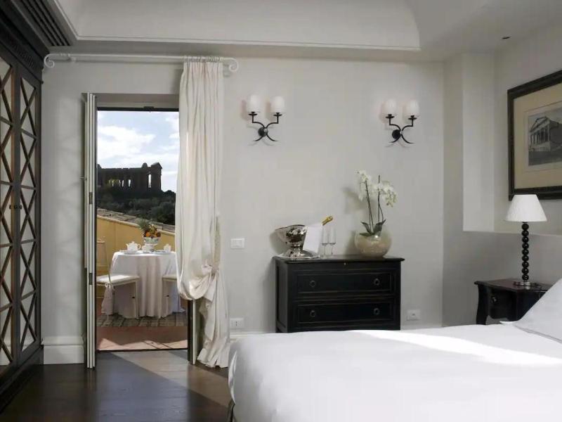 Presidential Suite image 3