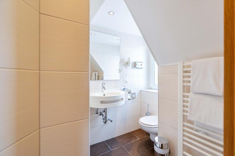 Double Room with Kitchenette image 3
