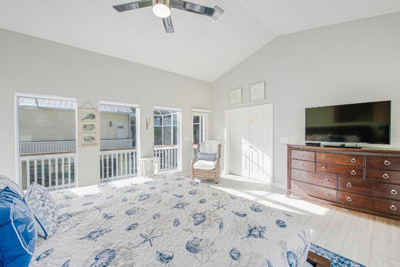Island Pineapple - 404 - 80th St - image 14