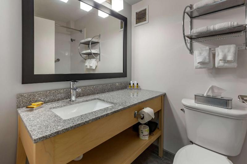 King Suite image 2