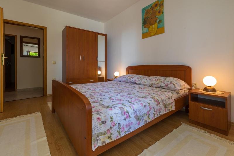 Apartments with parking space Crikvenica - 5493 - image 23