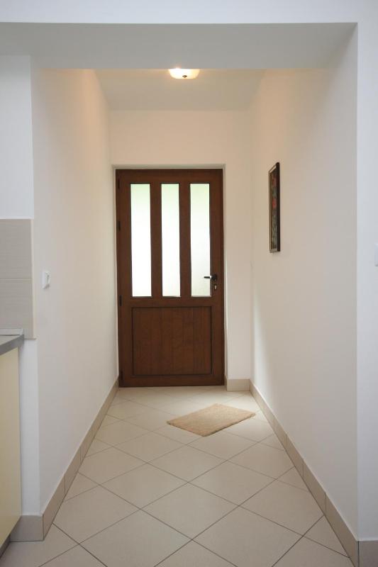 One-Bedroom Apartment with Balcony and Sea View image 2