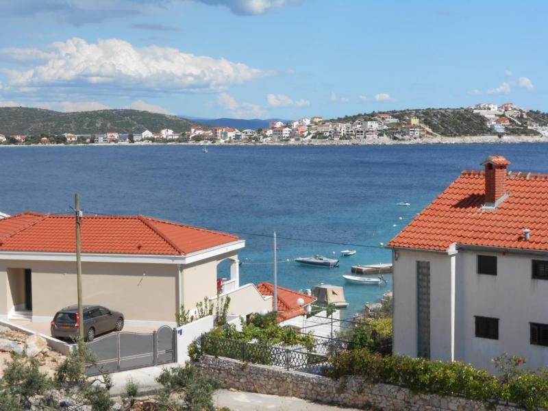 Two-Bedroom Apartment with Terrace and Sea View image 3