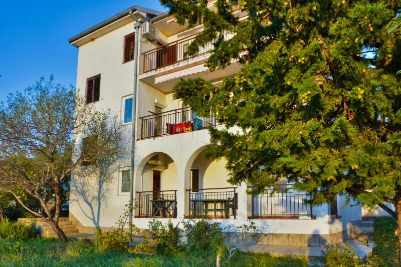Apartments with parking space Senj - 11520 - image 1